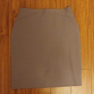 Grey skirt